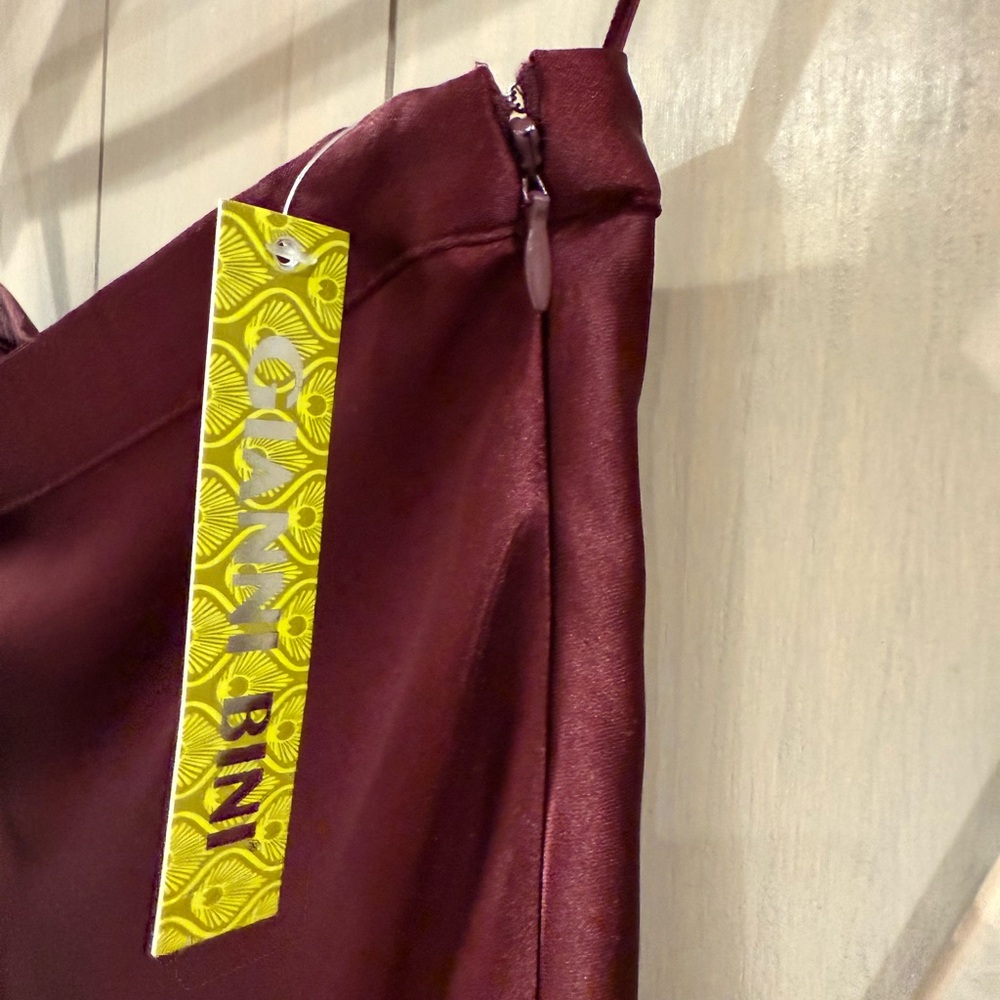 Gianni Bini Deep Burgundy Midi Satin Slip skirt A-line, Size 0 - Picture 5 of 7
